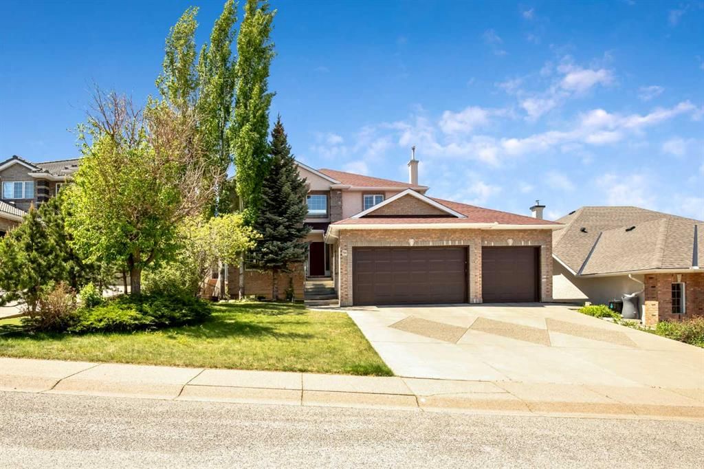 59 Signature Heights SW, Calgary — main listing photo