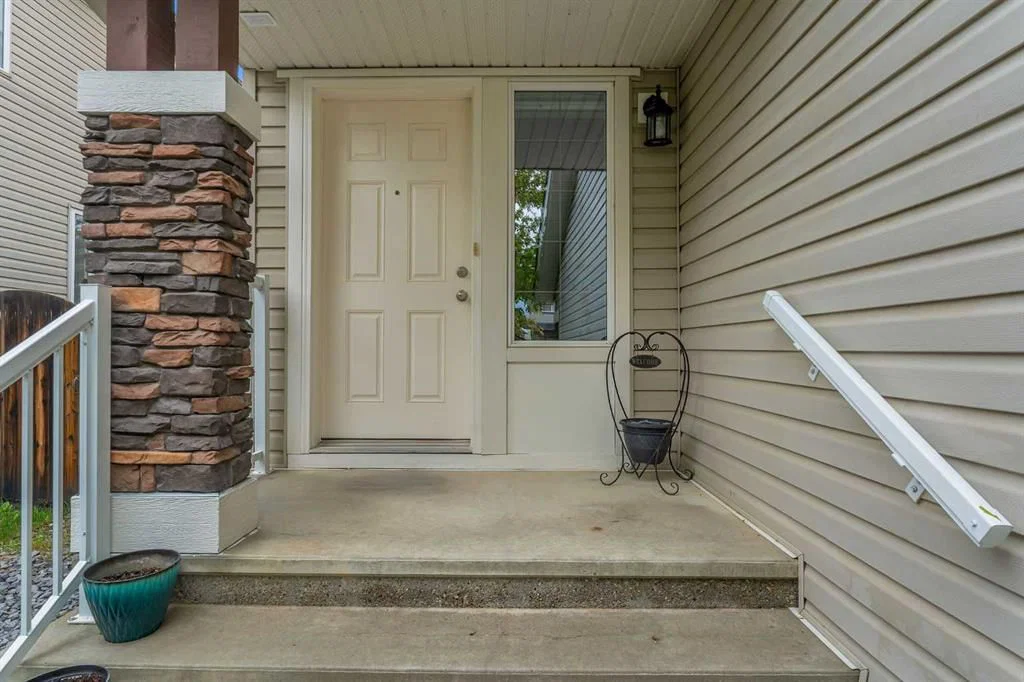 263 Royal Birch Way NW, Calgary — photo 2 of 45