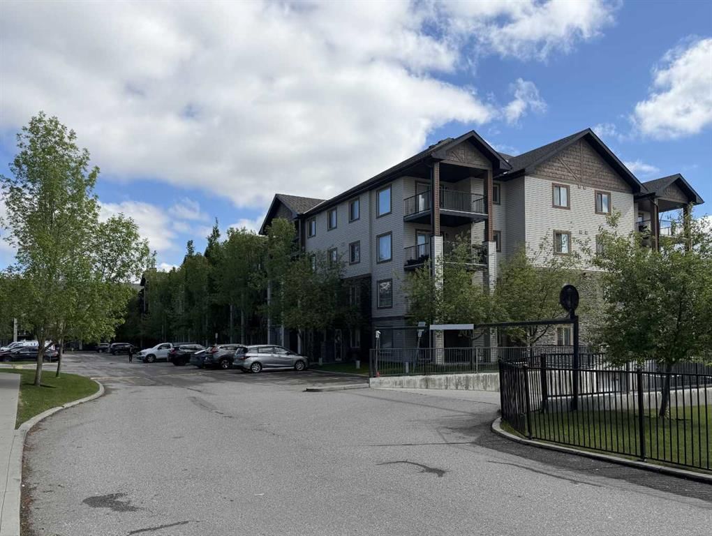 2139, 8 Bridlecrest Drive SW, Calgary — photo 2 of 29