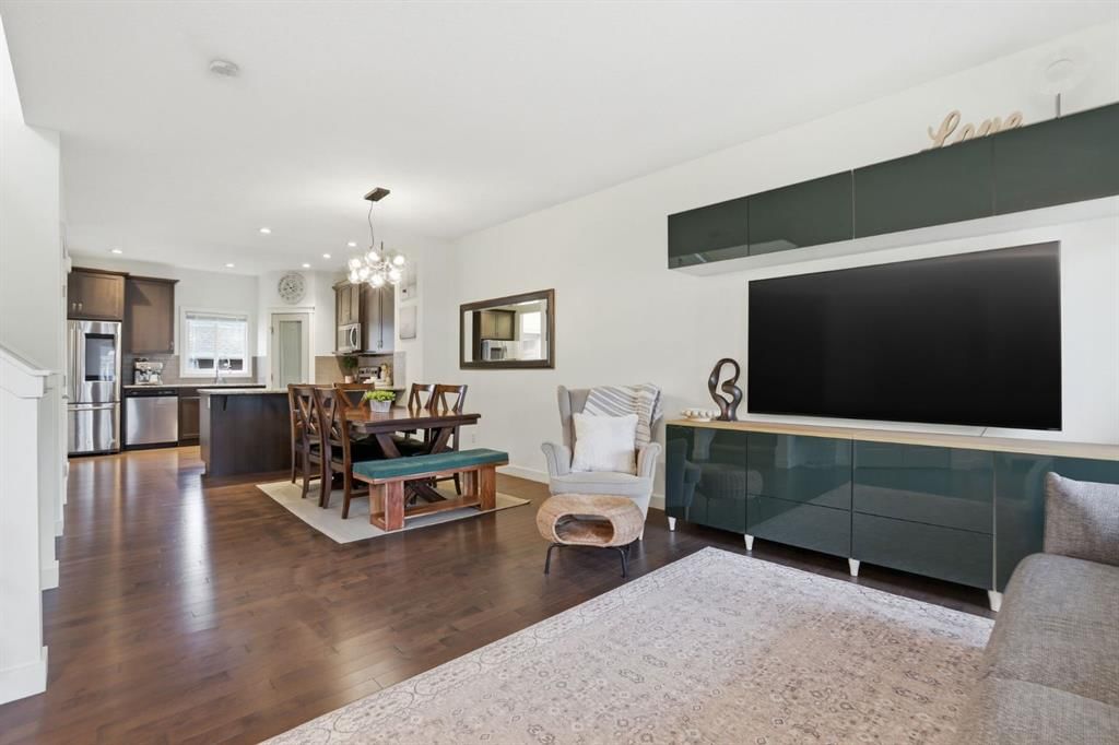 33 Redstone Common NE, Calgary — photo 4 of 50