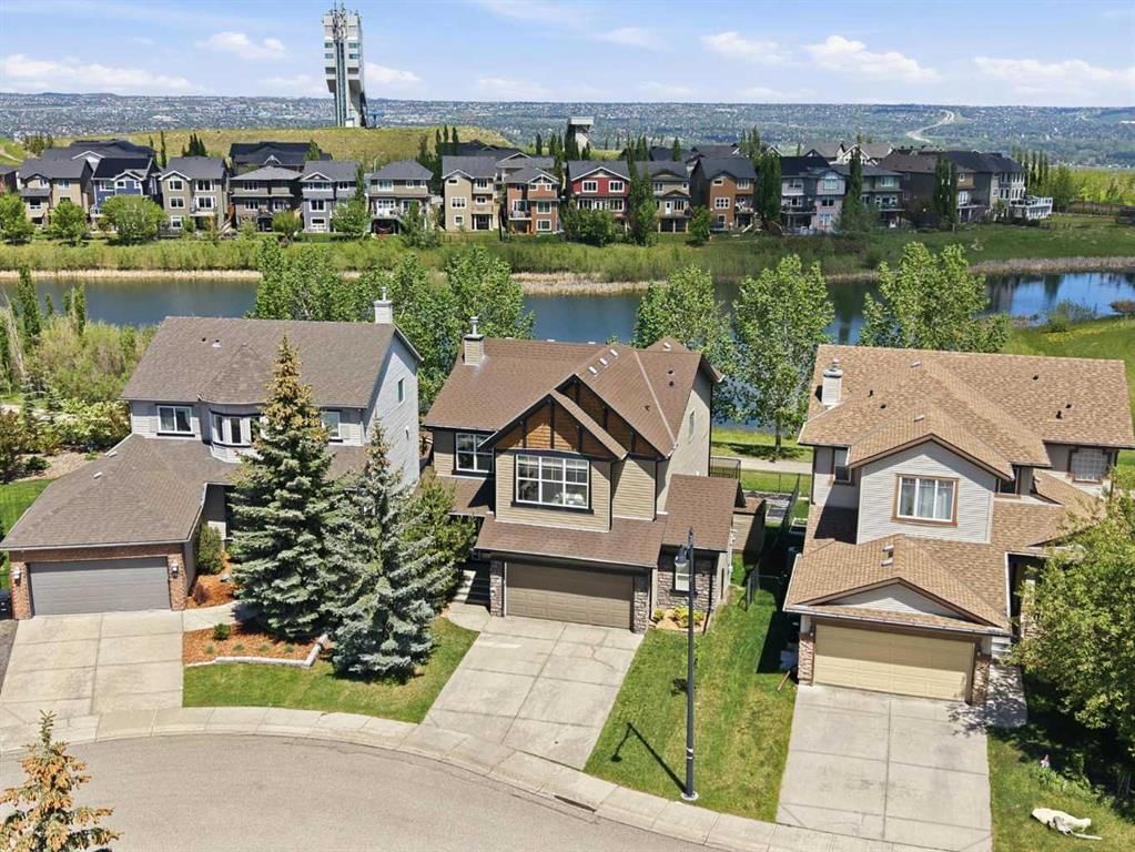 114 Cougarstone Crescent SW, Calgary — photo 2 of 50