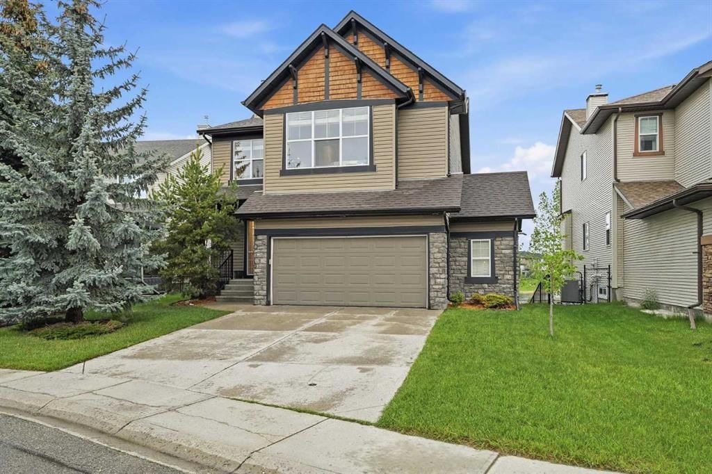 114 Cougarstone Crescent SW, Calgary — photo 3 of 50