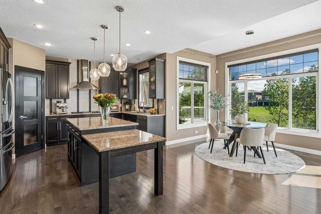 92 Panatella Crescent NW, Calgary — photo 5 of 44