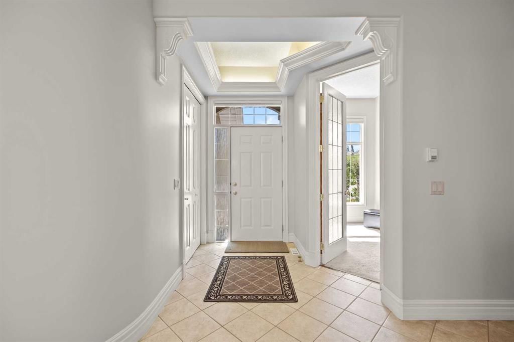 4580 Hamptons Way NW, Calgary — photo 5 of 50