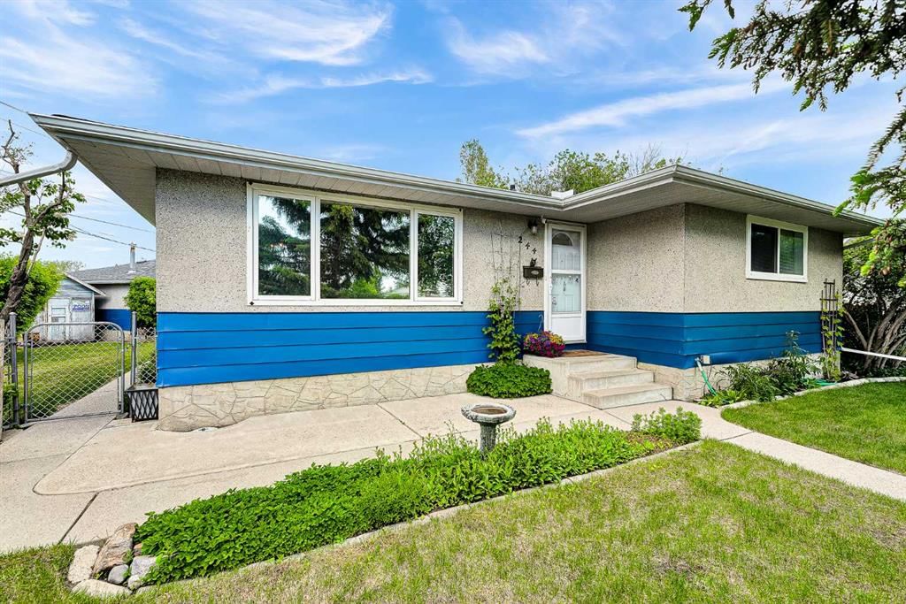 244 Travis Place NE, Calgary — photo 2 of 44