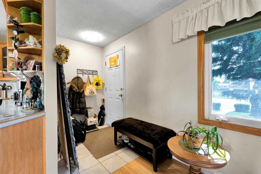 244 Travis Place NE, Calgary — photo 4 of 44
