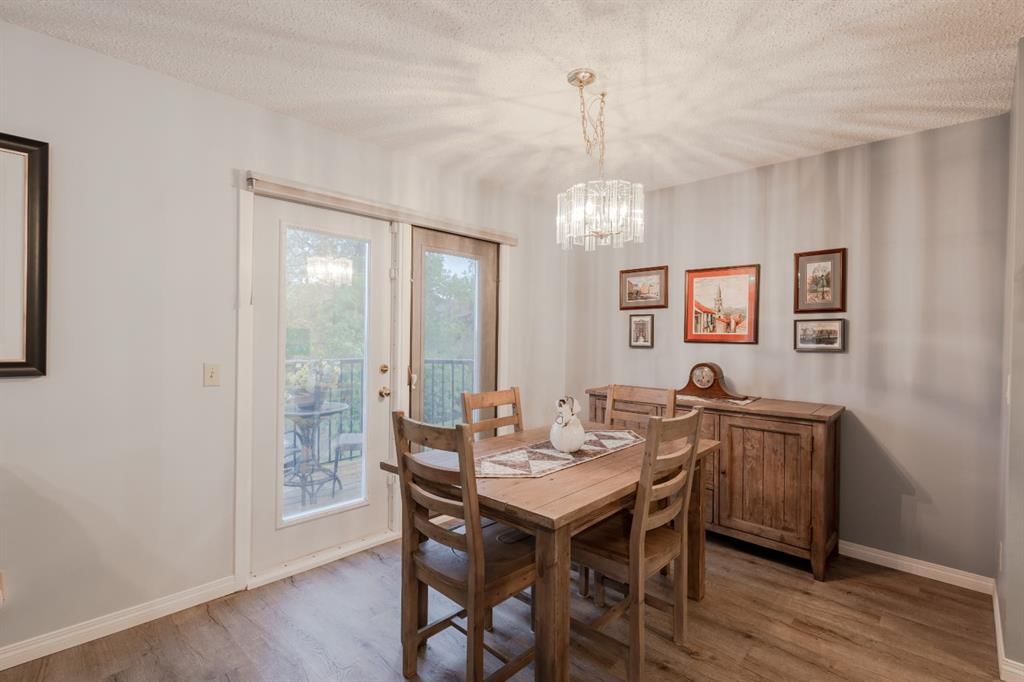 62 Berkley Close NW, Calgary — photo 5 of 21