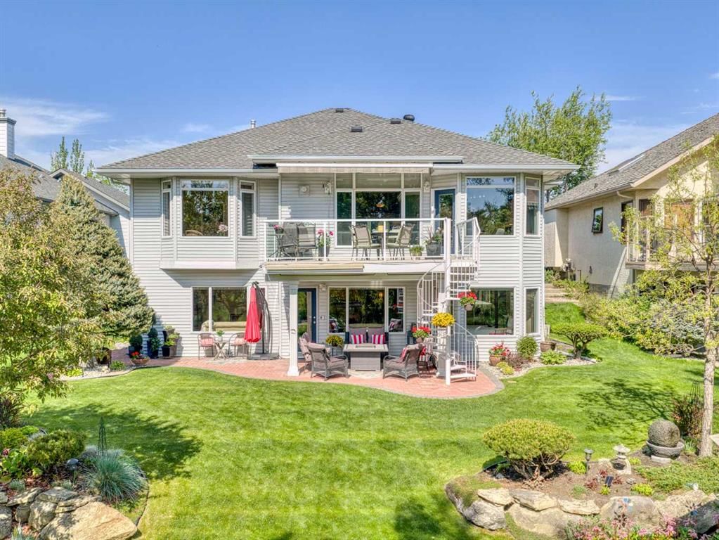 2171 Douglasbank Crescent SE, Calgary — photo 3 of 46