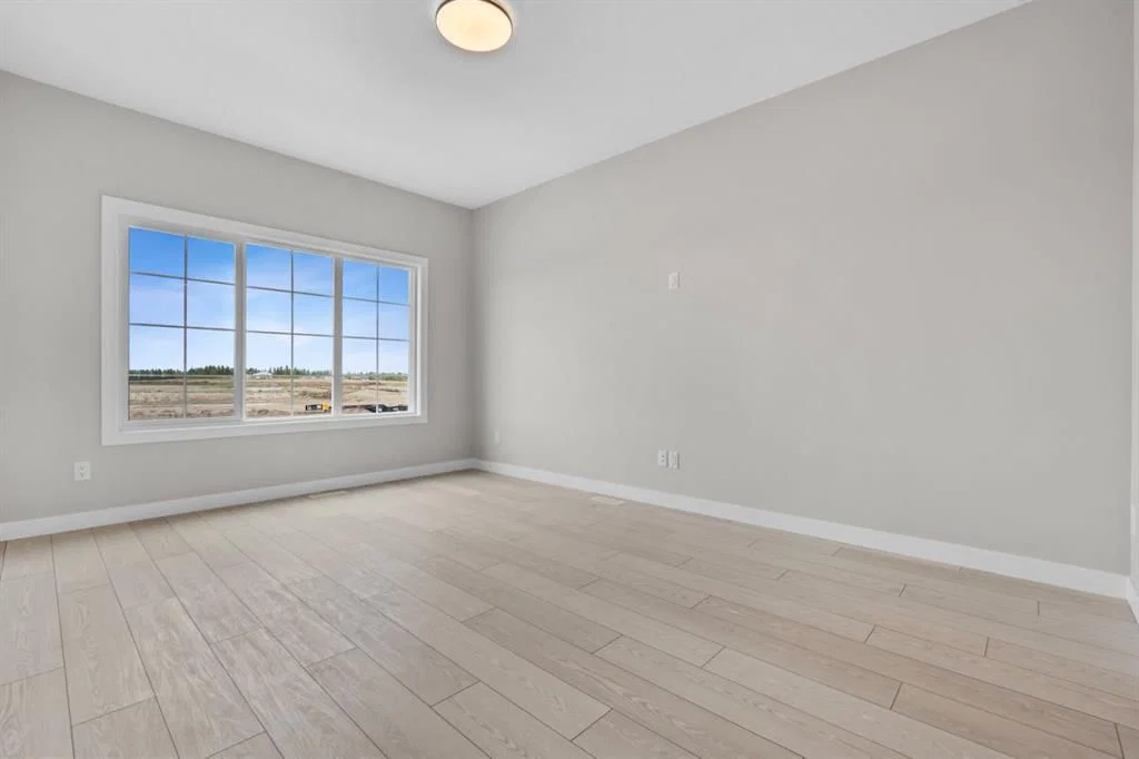 9989 Huxbury Drive NE, Calgary — photo 3 of 32