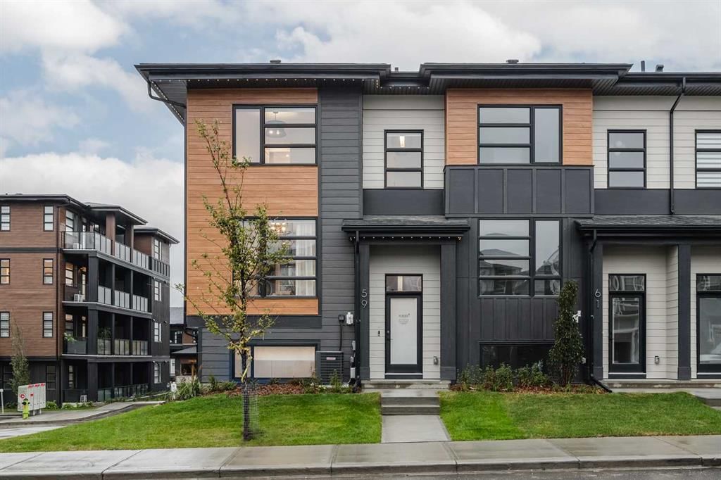 59 Lucas Way NW, Calgary — main listing photo