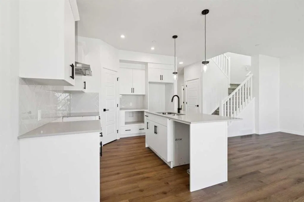 46 Hotchkiss Gardens SE, Calgary — photo 3 of 33