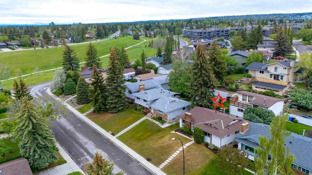 120 Silverthorn Way NW, Calgary — photo 2 of 41