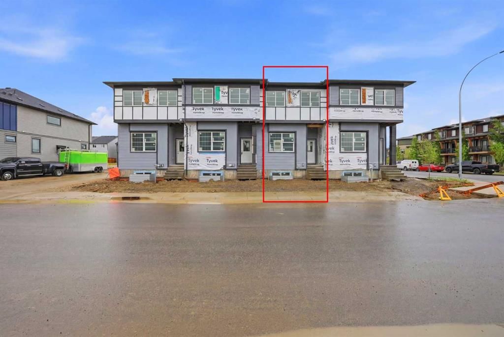 13 Savanna Place NE, Calgary — main listing photo