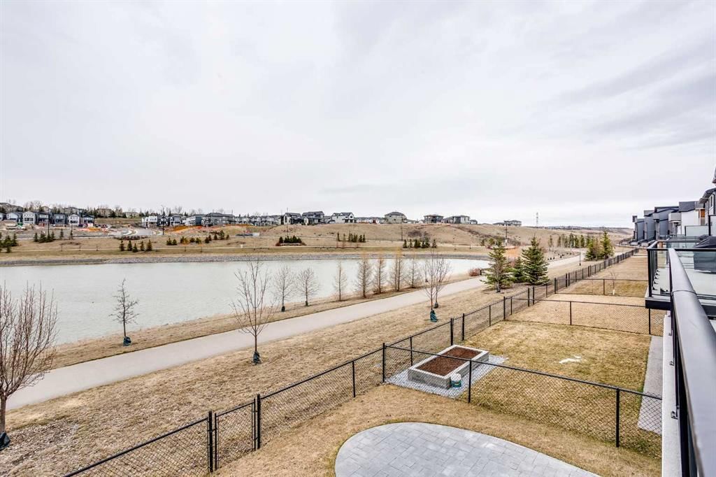 206 Rowley Way NW, Calgary — photo 3 of 50