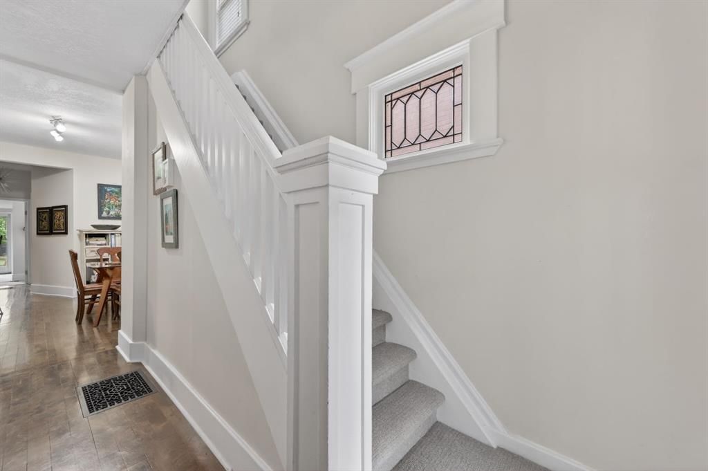 447 Marsh Road NE, Calgary — photo 3 of 45