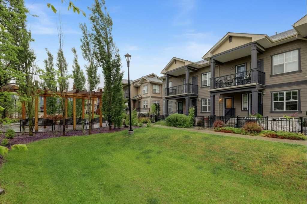 28 Evanscrest Gardens NW, Calgary — photo 2 of 30