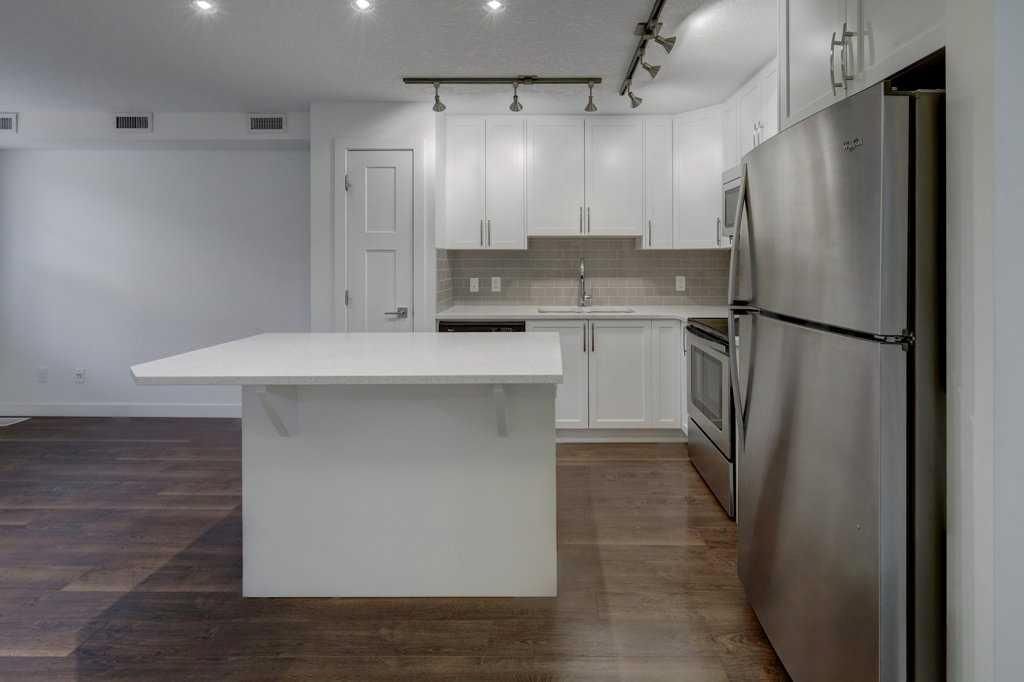 28 Evanscrest Gardens NW, Calgary — photo 5 of 30