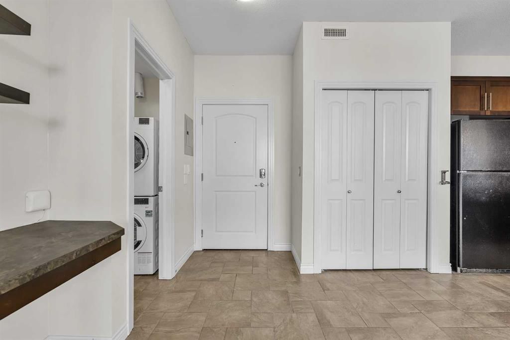 415, 26 Val Gardena View SW, Calgary — photo 2 of 24