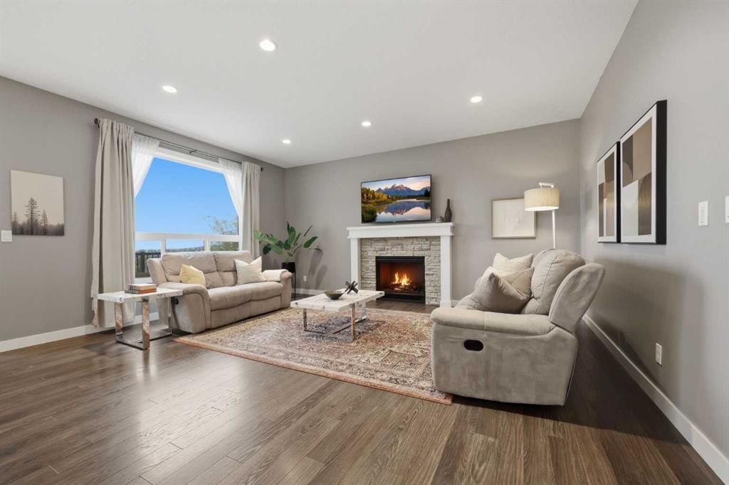 64 Panton Heights NW, Calgary — photo 5 of 50