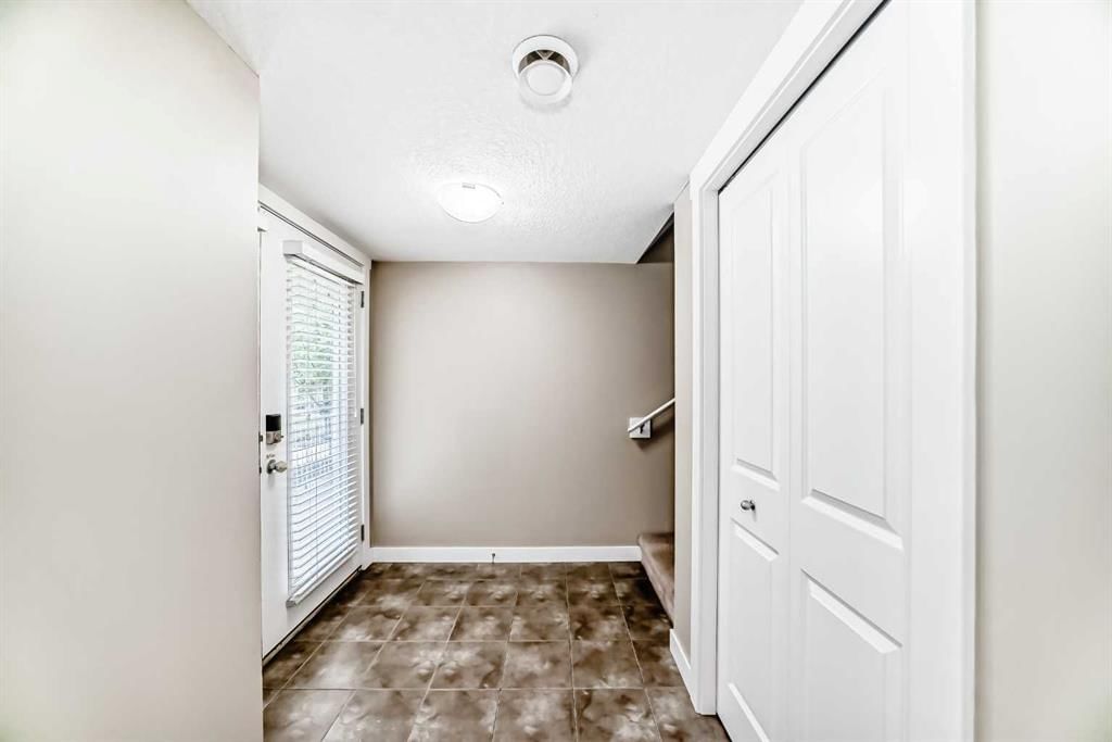 606 Skyview Point Place NE, Calgary — photo 4 of 49