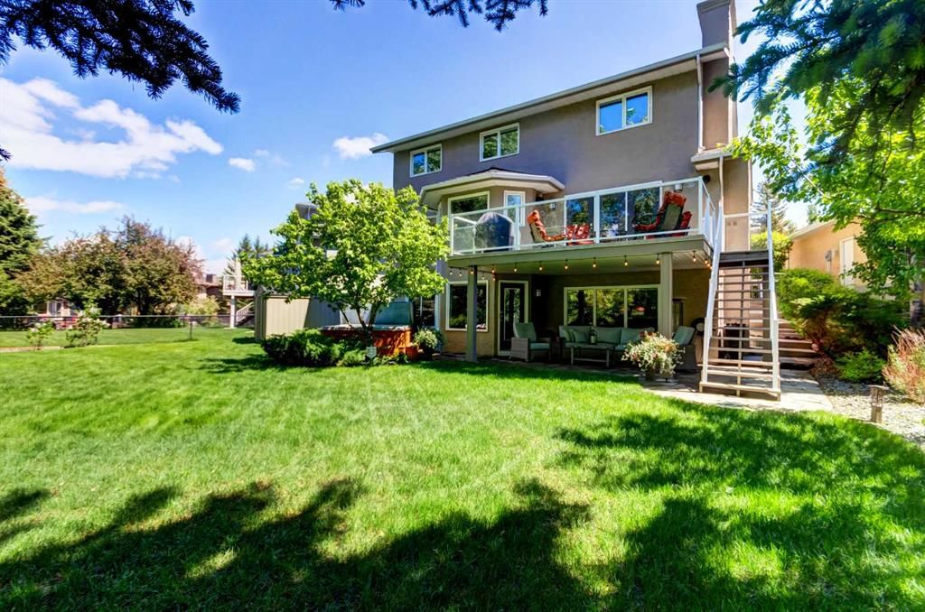 174 Mt Robson Close SE, Calgary — photo 3 of 50