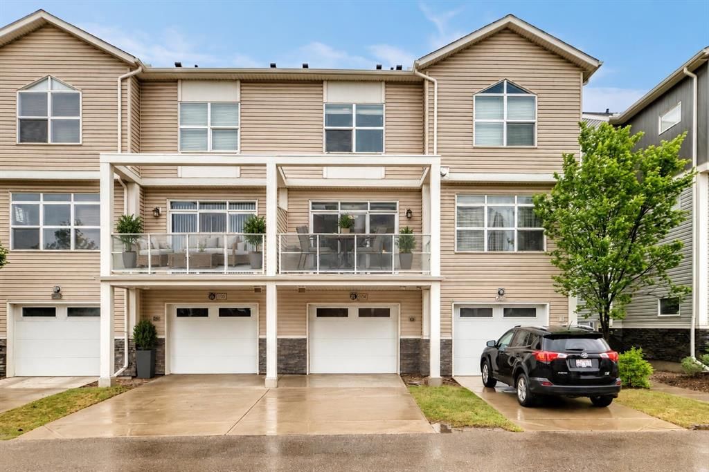 608 Redstone View NE, Calgary — photo 2 of 33