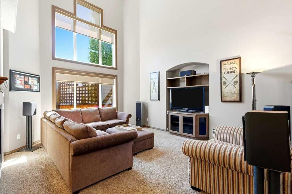 23 Aspen Stone Crescent SW, Calgary — photo 4 of 48