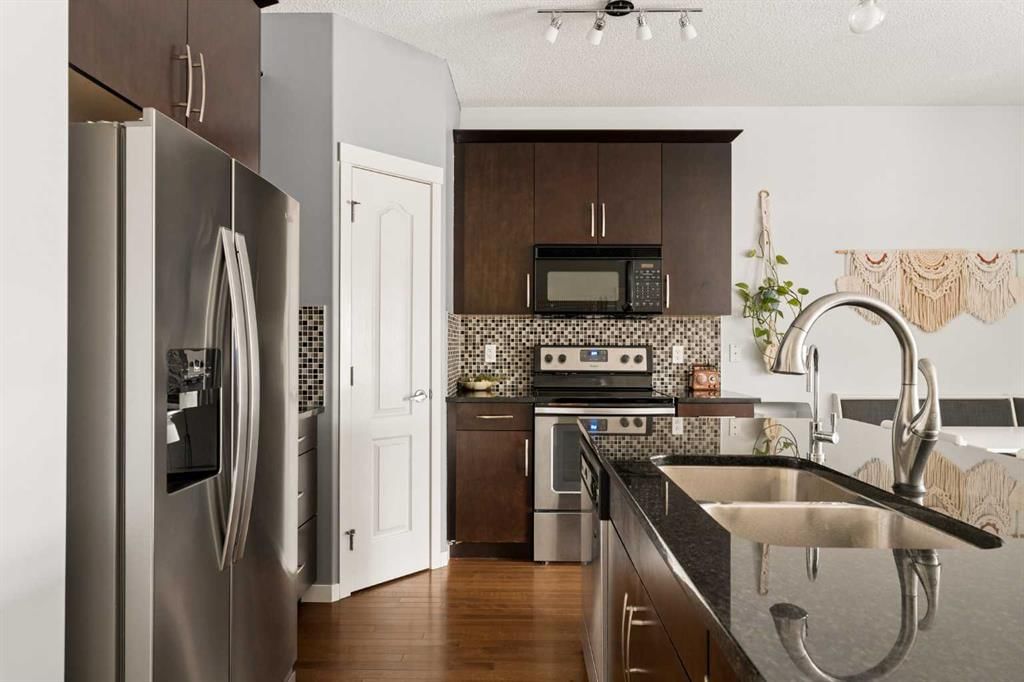 74 Autumn Crescent SE, Calgary — photo 3 of 30