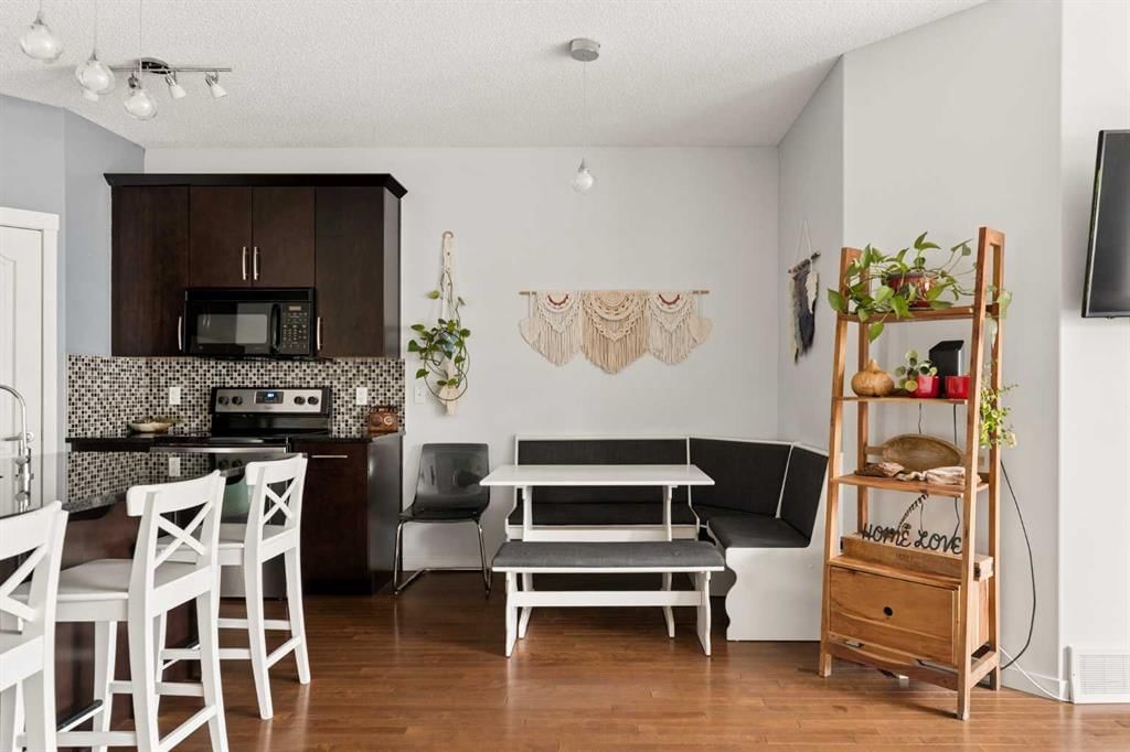 74 Autumn Crescent SE, Calgary — photo 5 of 30