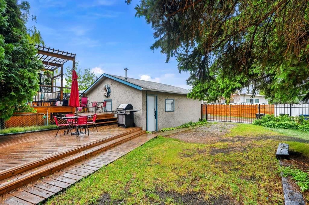 803 Millar Road NE, Calgary — photo 4 of 37