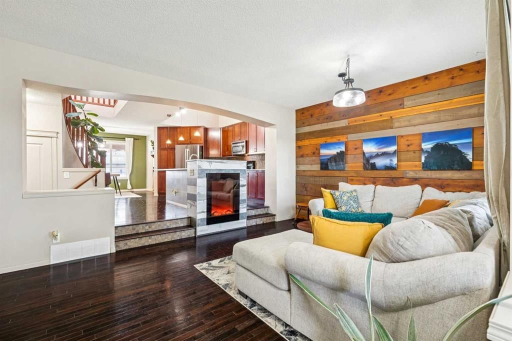 1807 New Brighton Drive SE, Calgary — photo 3 of 48