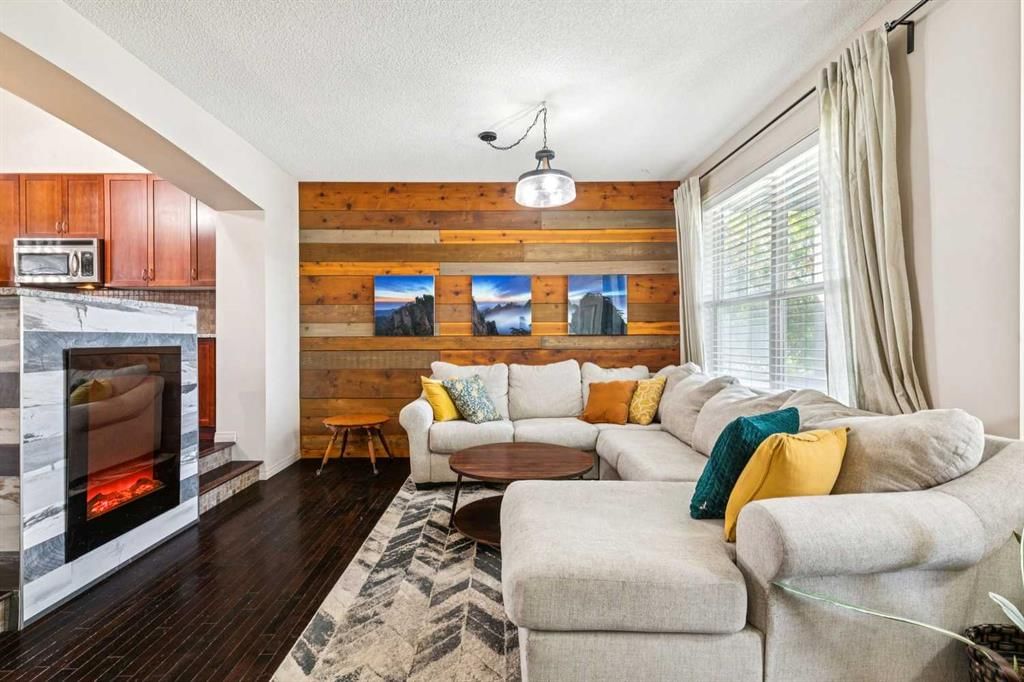 1807 New Brighton Drive SE, Calgary — photo 4 of 48