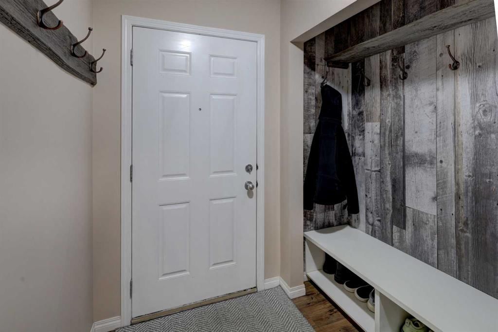 158 Everhollow Heights SW, Calgary — photo 2 of 40