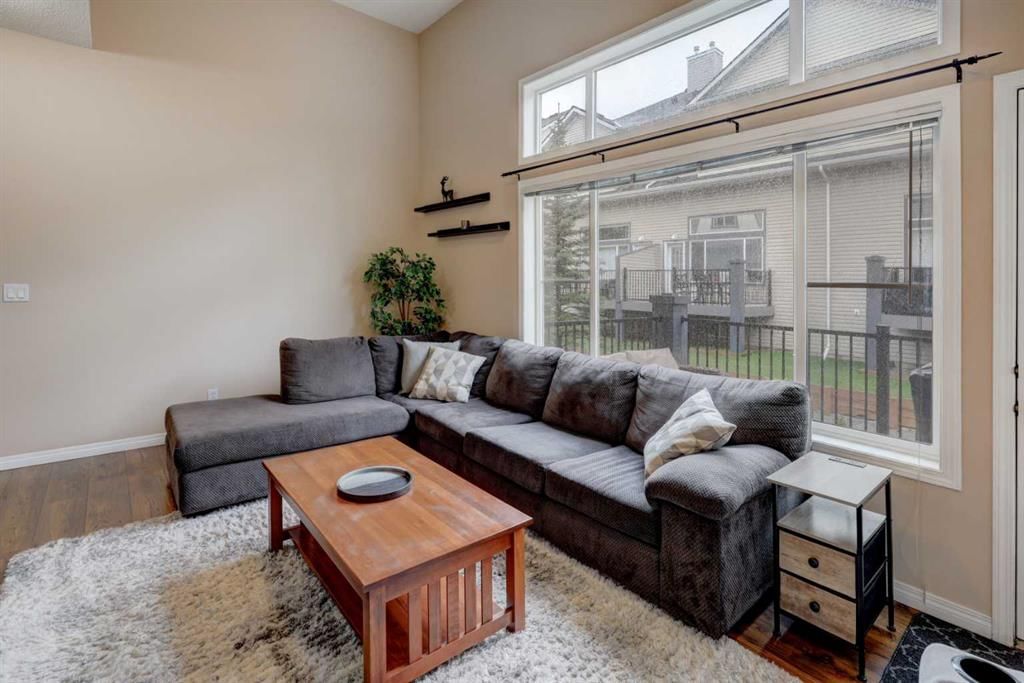 158 Everhollow Heights SW, Calgary — photo 5 of 40