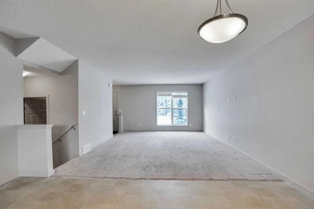 422 Legacy Village Way SE, Calgary — photo 5 of 33