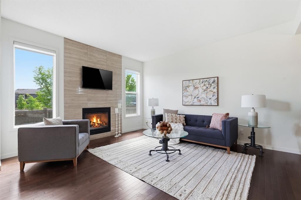 108 Evansborough Crescent NW, Calgary — photo 2 of 48