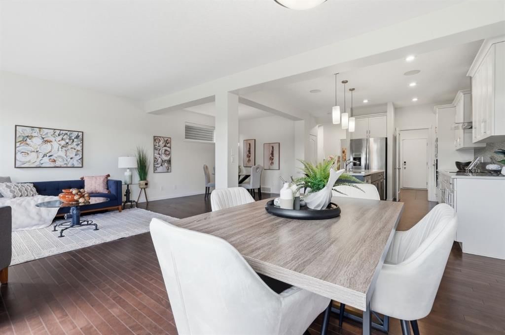 108 Evansborough Crescent NW, Calgary — photo 5 of 48