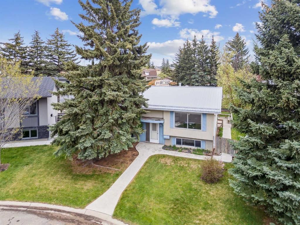 201 11 Avenue SW, High River — main listing photo