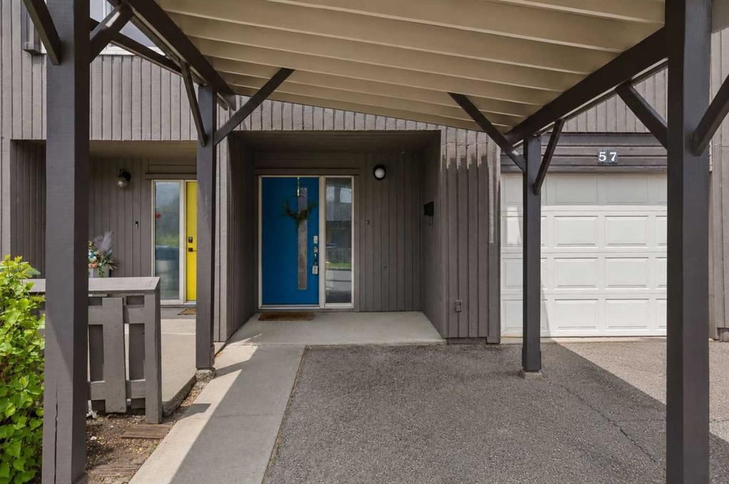 57, 2225 Oakmoor Drive SW, Calgary — photo 3 of 50