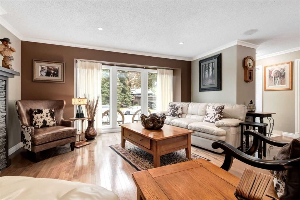 180 Parkridge Place SE, Calgary — photo 5 of 47