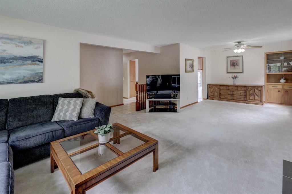 3444 Temple Way NE, Calgary — photo 4 of 41