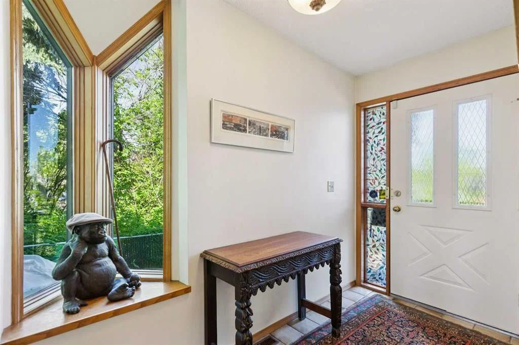 839 Royal Avenue SW, Calgary — photo 2 of 26
