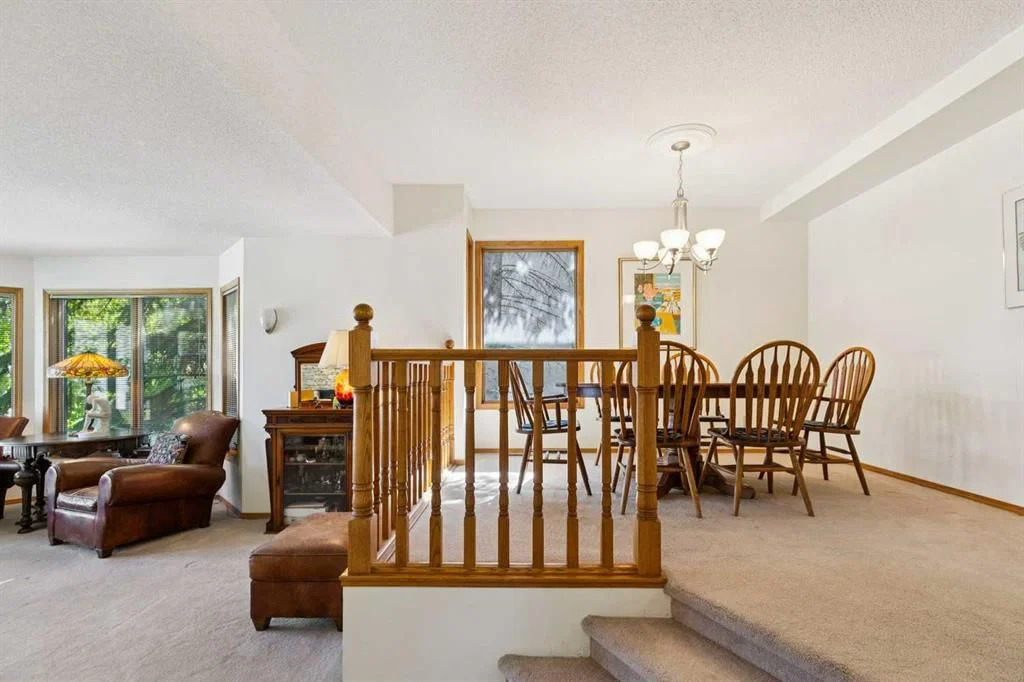 839 Royal Avenue SW, Calgary — photo 3 of 26