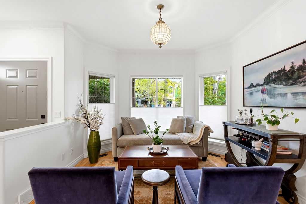 613 24 Avenue NW, Calgary — photo 4 of 45
