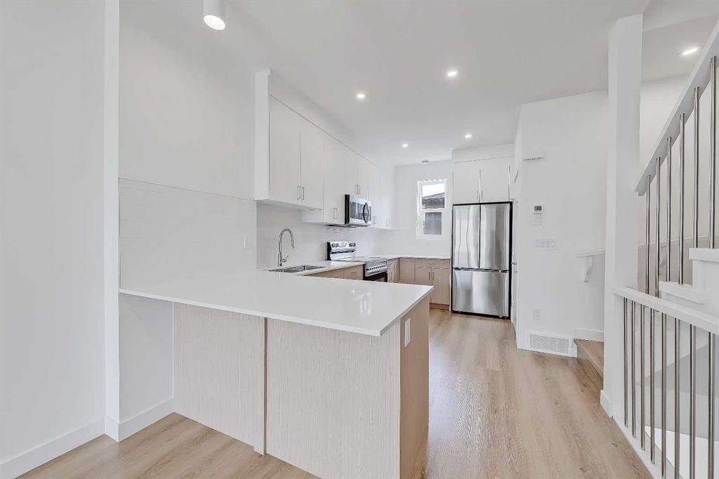 108, 3550 45 Street SW, Calgary — photo 3 of 50