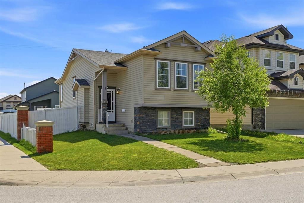 11 Covecreek Close NE, Calgary — main listing photo