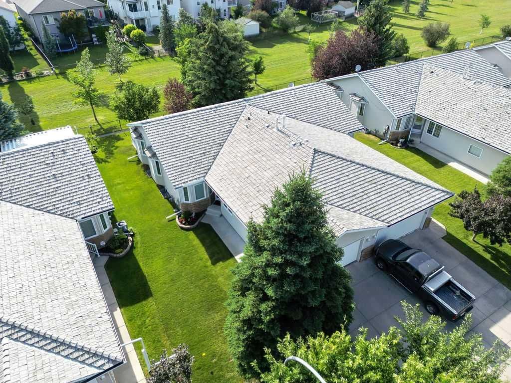 601 Riverside Drive NW, High River — photo 3 of 43