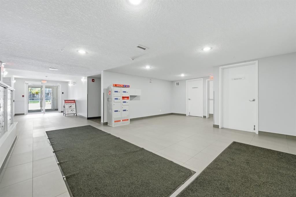 2223, 115 Prestwick Villas SE, Calgary — photo 4 of 44