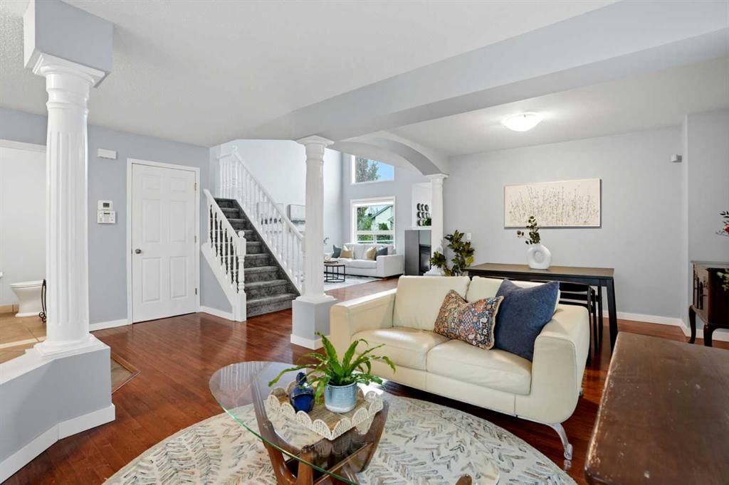 390 Douglas Ridge Circle SE, Calgary — photo 5 of 50