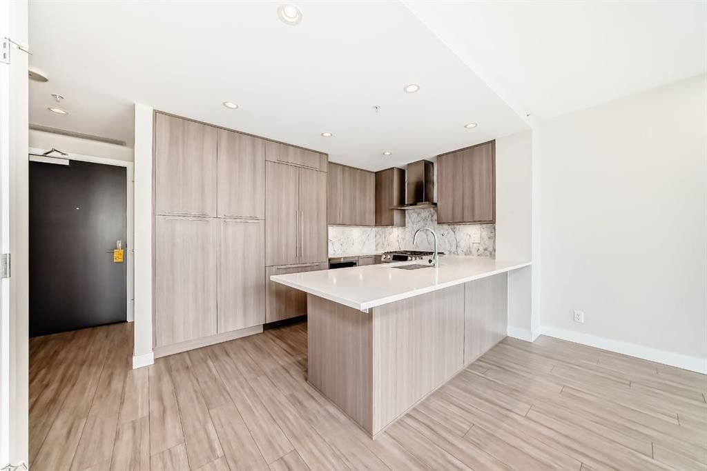 403, 930 16 Avenue SW, Calgary — photo 5 of 35